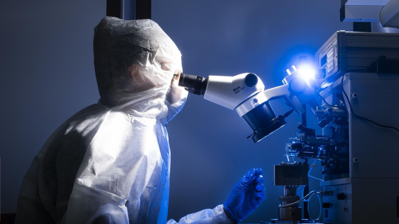 Максим Ликсутов рассказал о предприятиях Москвы, занимающихся наукой