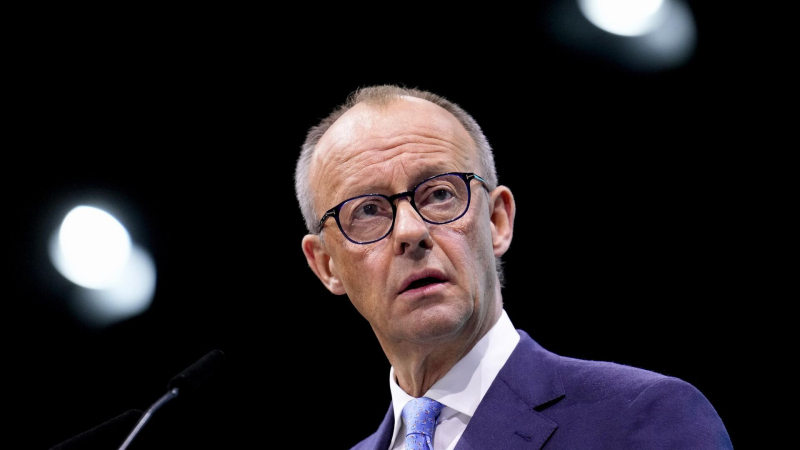 Мерц анонсировал визит в США