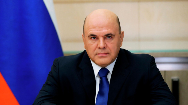Мишустин поздравил россиян с Днем защитника Отечества