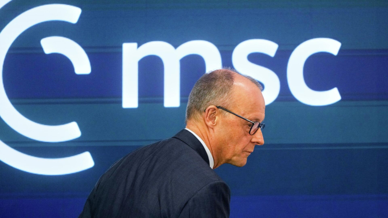 Обиделся и мстит. Мерц отвернулся от Макрона из-за антироссийского провала