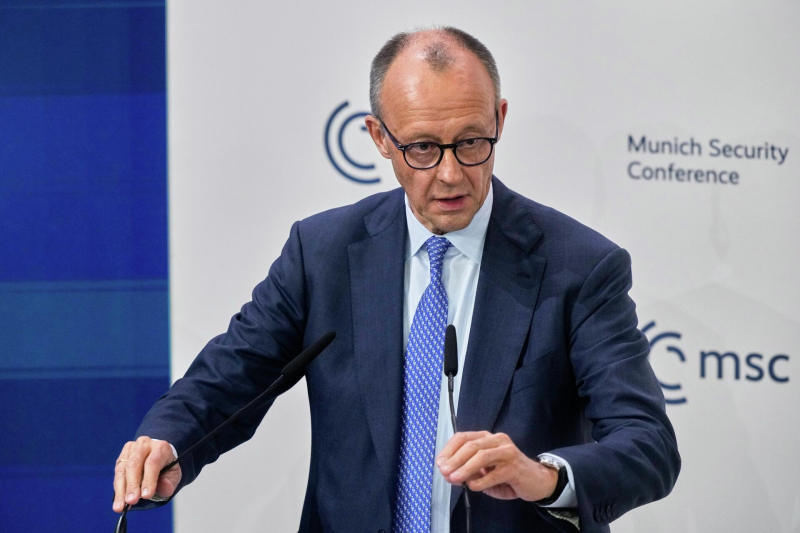 Обиделся и мстит. Мерц отвернулся от Макрона из-за антироссийского провала