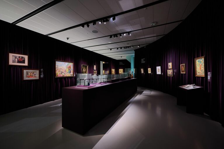 От Николая I до Сталина: как маскарады меняли историю России