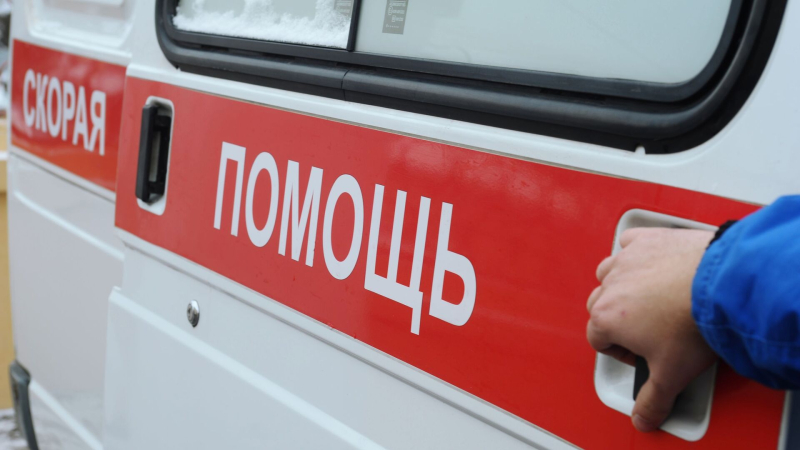 Пассажирам и экипажу севшего на Ямале вертолета оказали помощь
