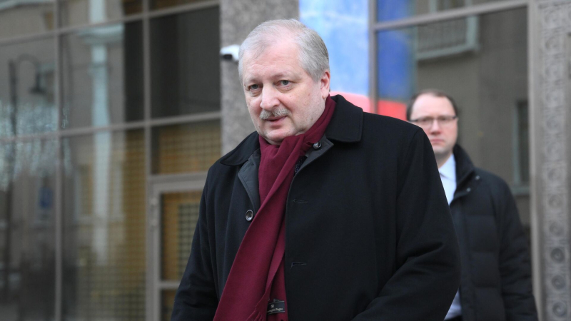 Посол Дарчиев рассказал о работе дипломата