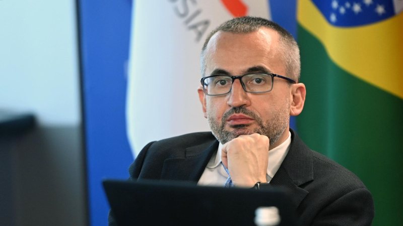 Посол в Оттаве посоветовал россиянам воздержаться от поездок в Канаду