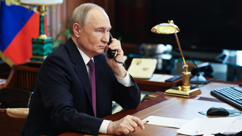 Президент ОАЭ обсудил с Путиным ситуацию в регионе и мирные инициативы