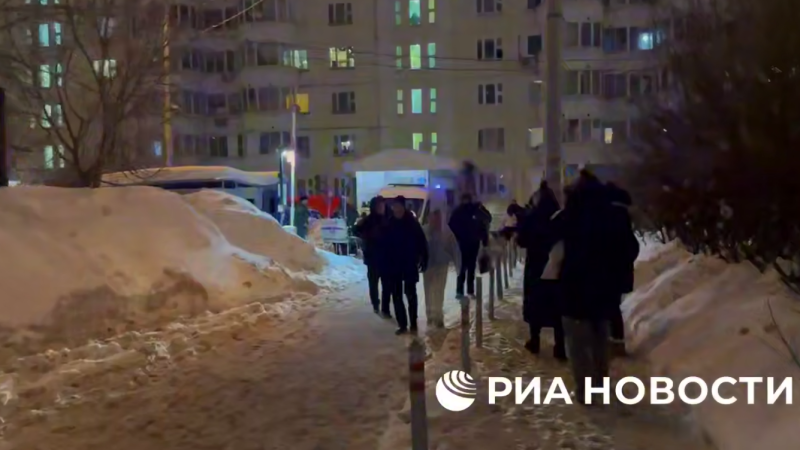 При взрыве в квартире на юго-западе Москвы пострадали мужчина и ребенок