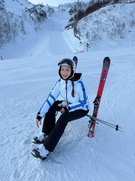 Релакс на Мальдивах и экстрим в Антарктике: как отдыхают российские звезды