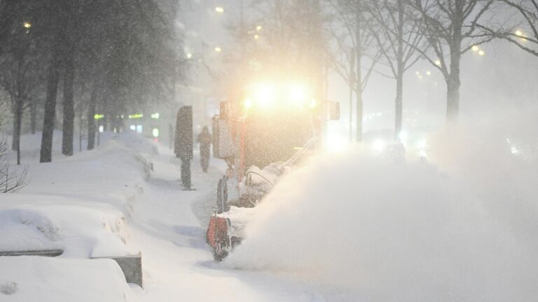 "Роскосмос" показал фото циклона над Москвой