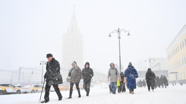 "Роскосмос" показал фото циклона над Москвой