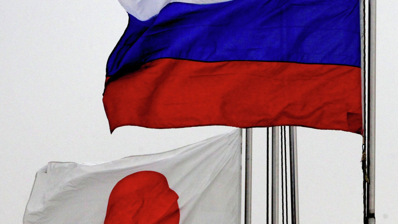 Россия не была сторонником прекращения диалога с Японией, заявил Песков