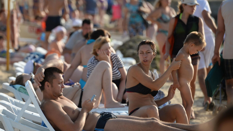 Россияне поддерживают идею продлить отпуск за счет новой схемы его расчета