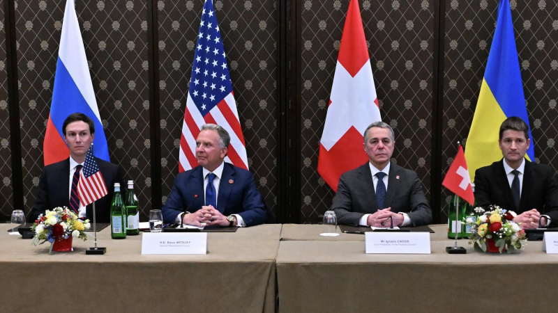 Самолет с членами делегации США вернулся из Женевы в Вашингтон