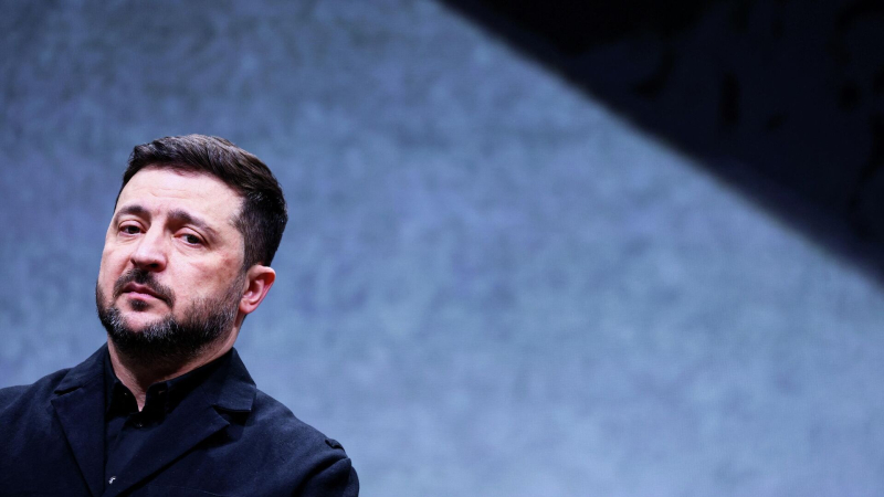 Слуцкий назвал проявлением агонии слова Зеленского в адрес Орбана