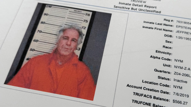 СМИ: глава МО Британии приказал искать следы Эпштейна на базах ВВС