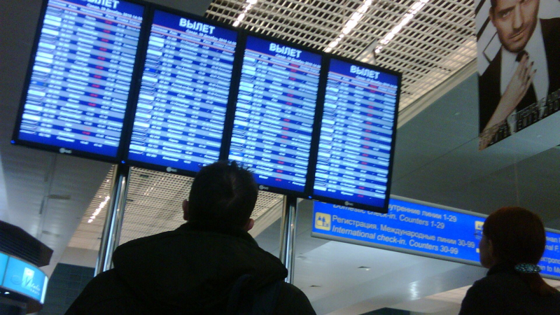 Таксисты, обвиняемые в хищении у бойцов СВО в Шереметьево, опаивали их