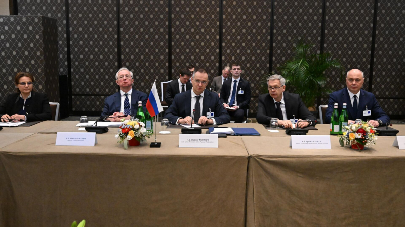 Уиткофф оценил работу российской делегации на переговорах