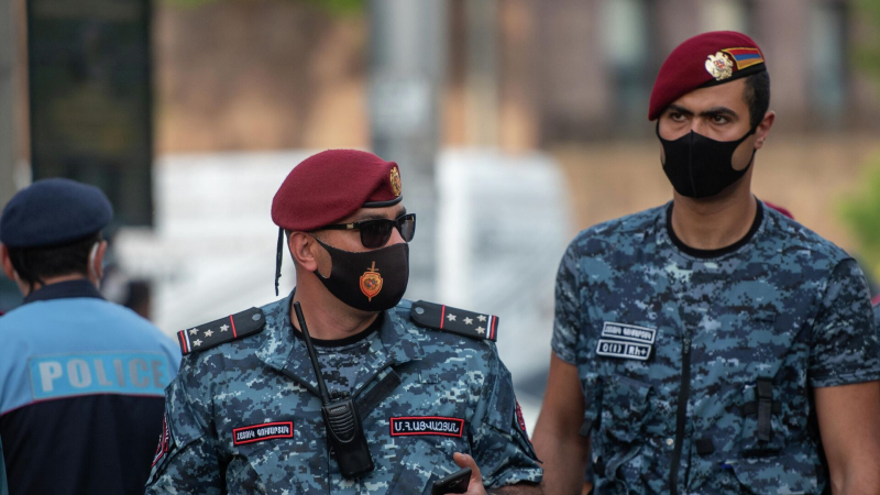 В ереванском медцентре, принадлежащем Армянской церкви, проводят обыски