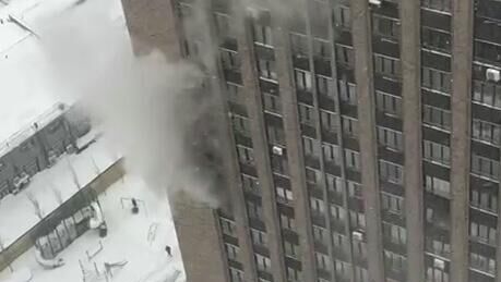 В Москве при пожаре в жилом доме спасли четырех человек