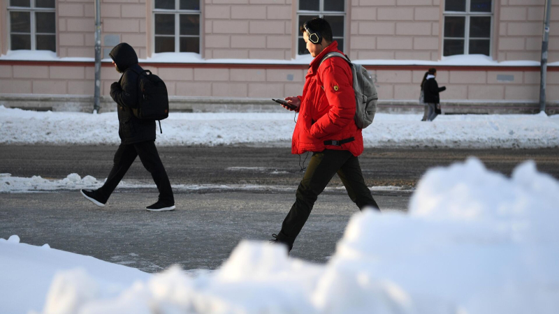 В Подмосковье предупредили о риске прогулок в наушниках после оттепели