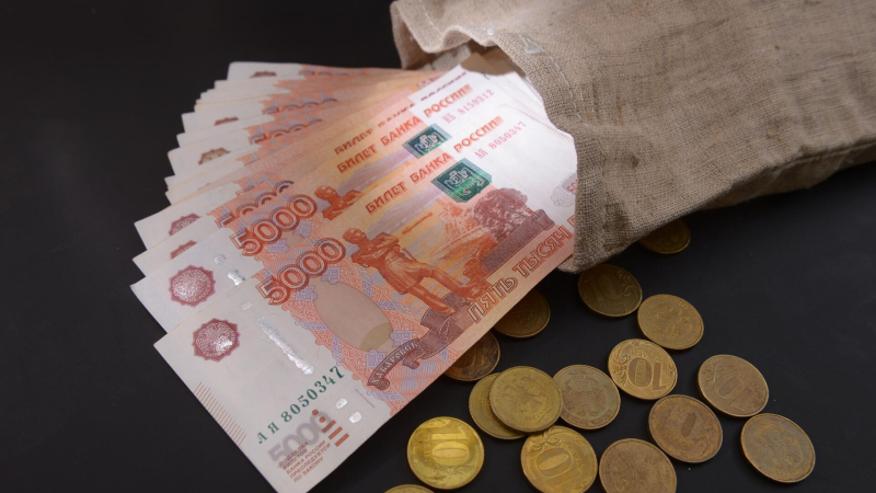 В России появилось два региона со средней зарплатой свыше 200 тысяч рублей