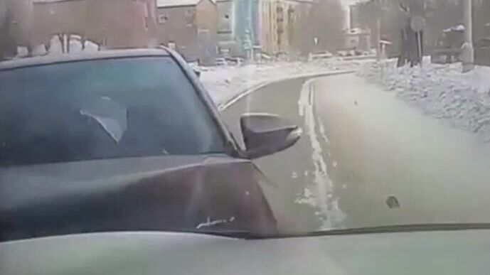 В Туве шестилетний мальчик сел за руль отцовской машины и устроил ДТП