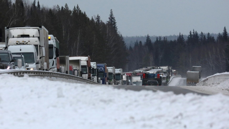 В Волгоградской области ограничили движение из-за непогоды