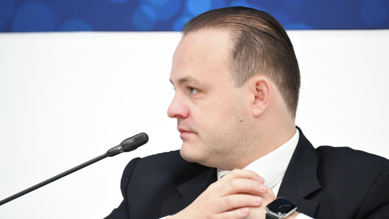 Вице-спикер Госдумы призвал запретить вейпы