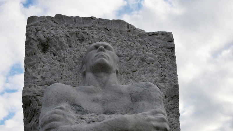 Внук генерала Карбышева призвал рассказывать детям о войне