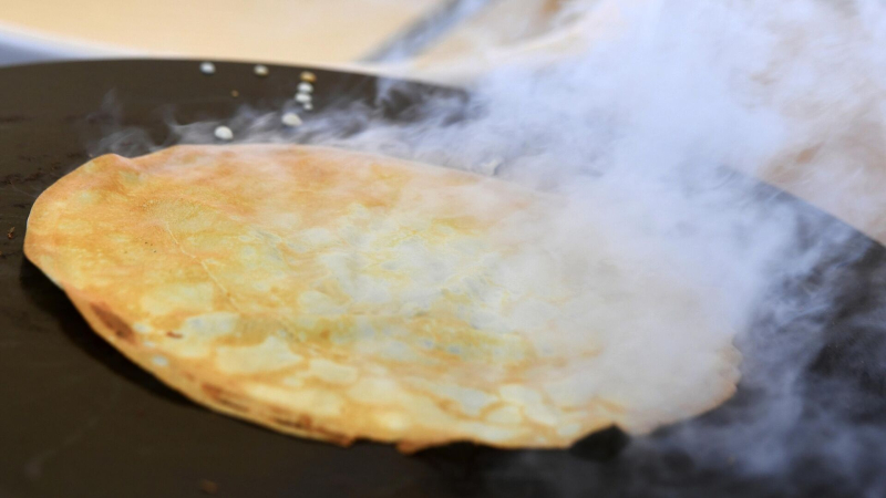 Врач рассказала, как приготовить полезные блины