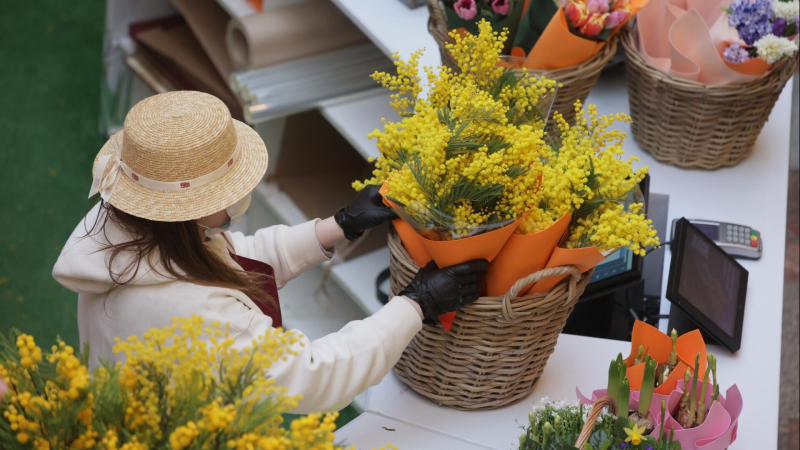 Международный женский день &mdash; 8 марта