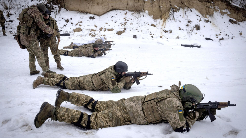 На Украине майор незаконно начислял боевые выплаты подчиненным в тылу