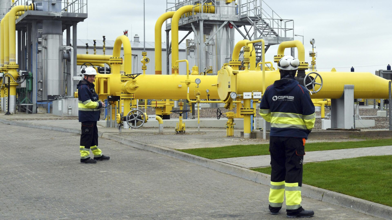 Песков объяснил предложение Путина об уходе России с газового рынка Европы