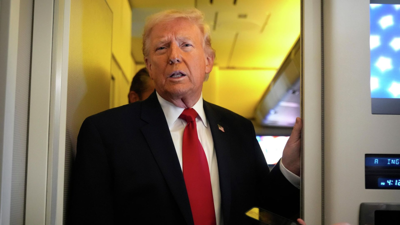 Трамп пообещал пожертвовать миллион долларов республиканцам