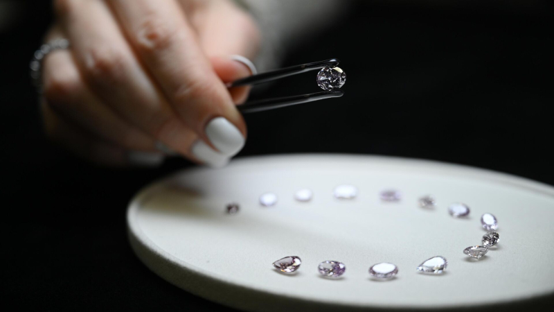 В "Алросе" рассказали, как сортируются алмазы на предприятии