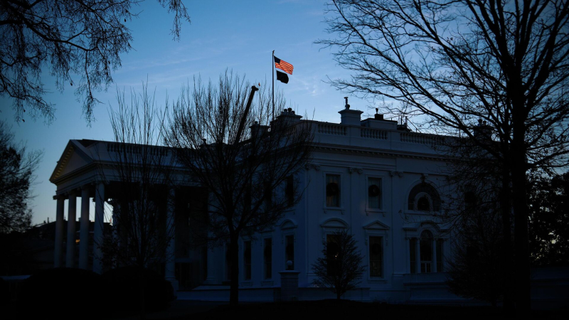 Война с Ираном позитивно повлияет на мировые рынки, утверждают в Белом доме